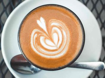 Cappuccino vs Latte Caffeine: The Ultimate Comparison Guide