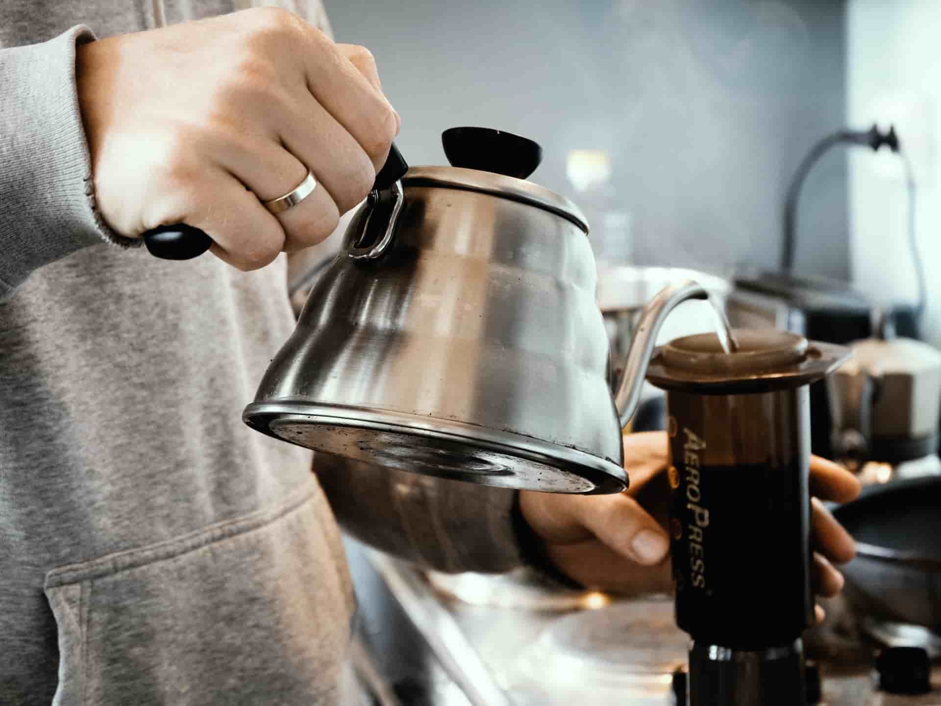 The 5 Best Coffee Grinders For AeroPress